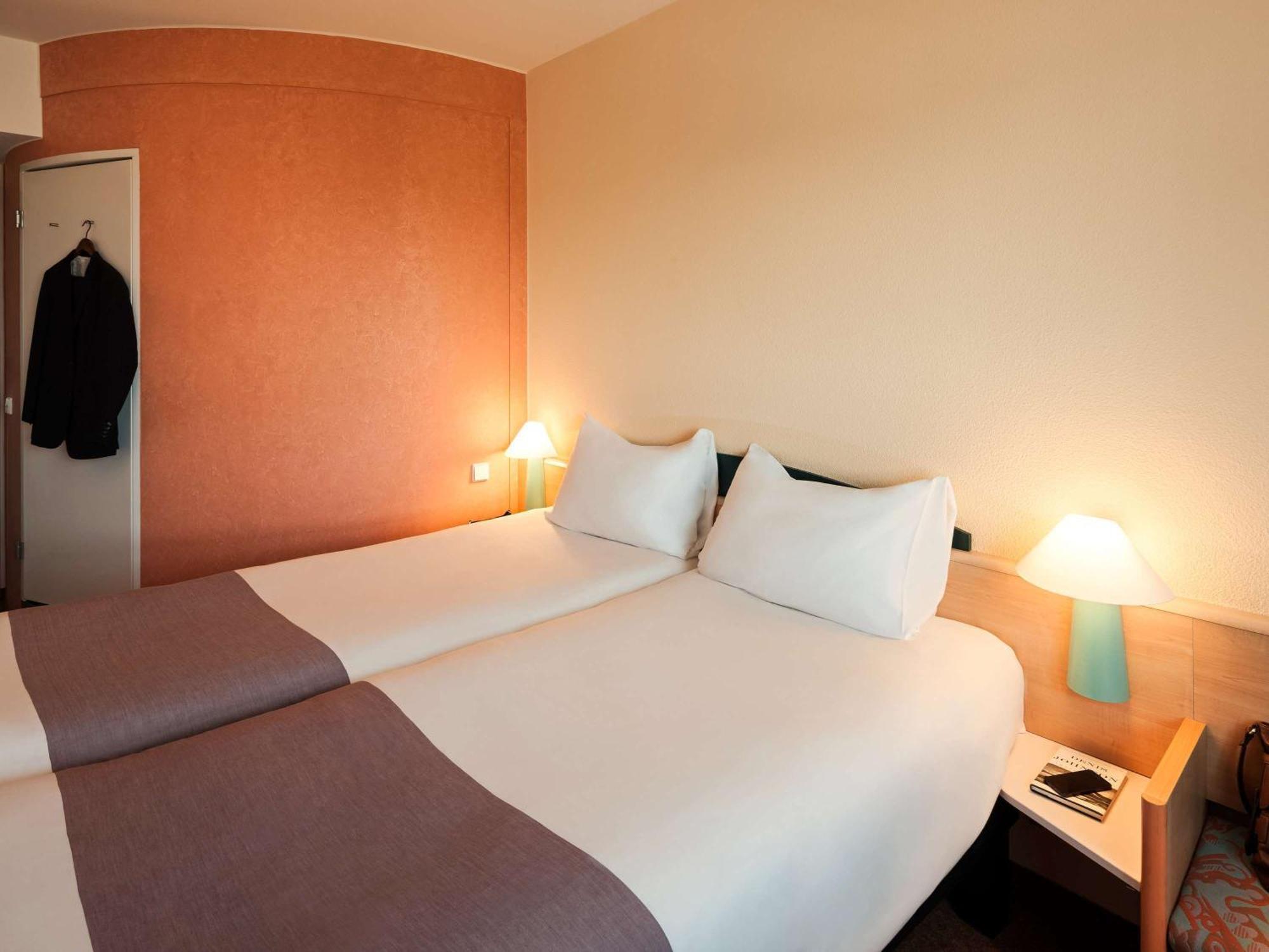 Ibis Hotel Berlin Spandau Екстериор снимка
