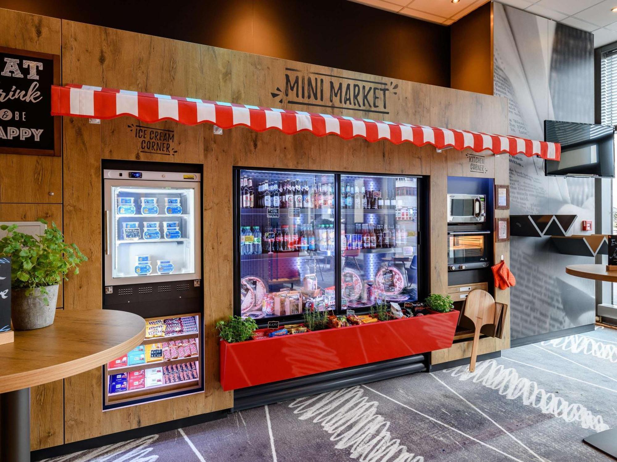 Ibis Hotel Berlin Spandau Екстериор снимка