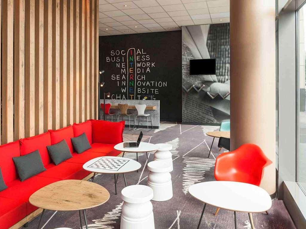 Ibis Hotel Berlin Spandau Ресторант снимка